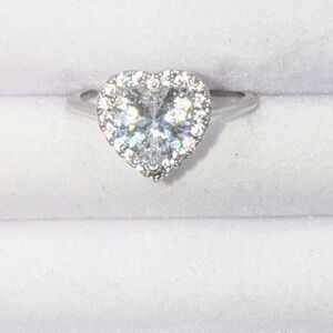 Heart-Shaped Silver Ring with Crystal Accents size 9 costume